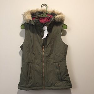 NWT Women's Green Vest